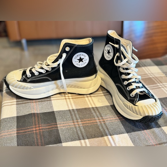 Converse Canvas platform Sneakers - Picture 1 of 5